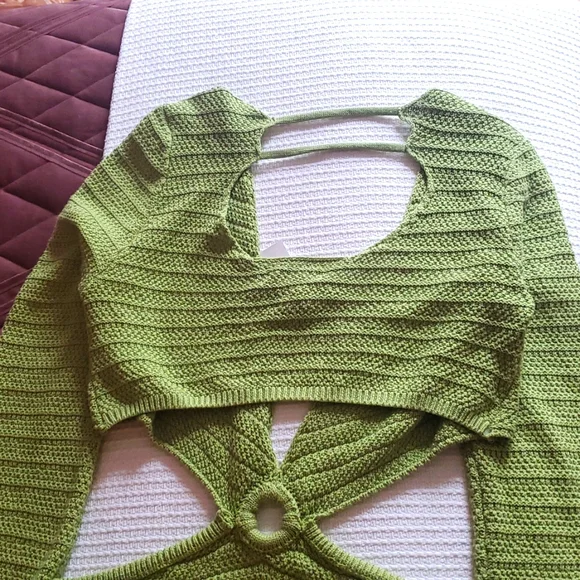 Forever 21 Green Knit Open Back And Side Dress with Ring Detail In Front. - Picture 7 of 9